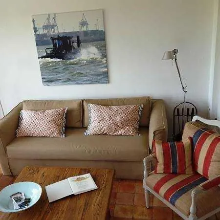 Hues Saaltfeen, Hausteil Guatingwai 18 A Prázdninový dům *